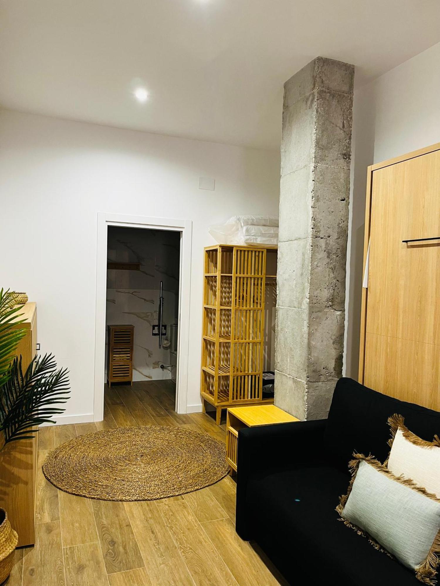 Travel Habitat Mediterranean Suites Valencia Bagian luar foto