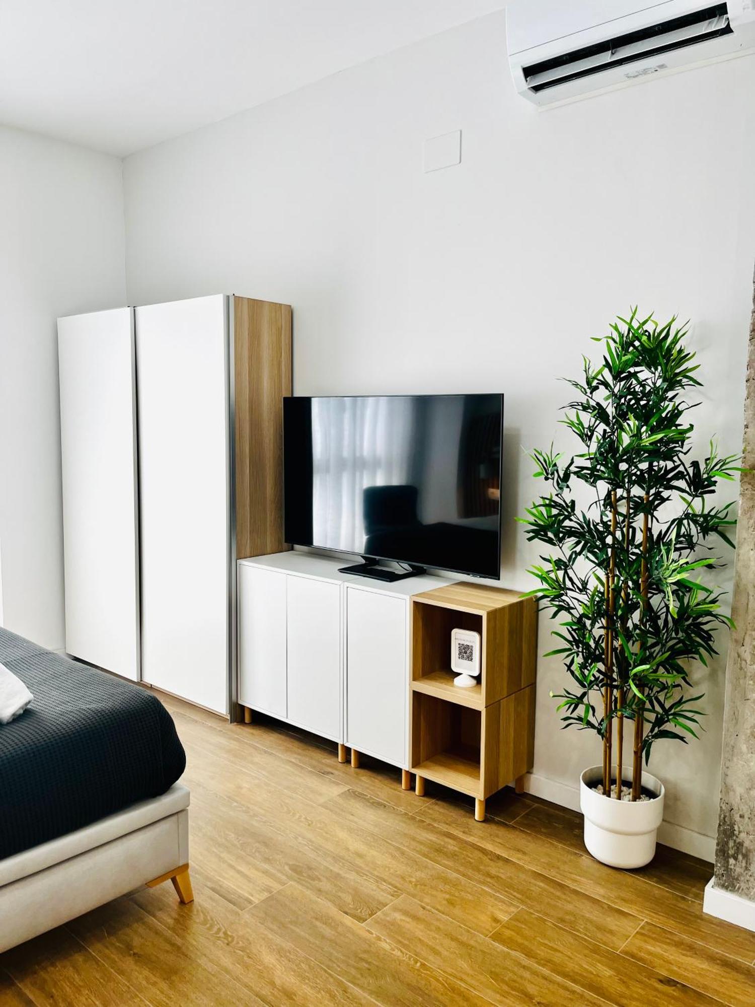 Travel Habitat Mediterranean Suites Valencia Ruang foto