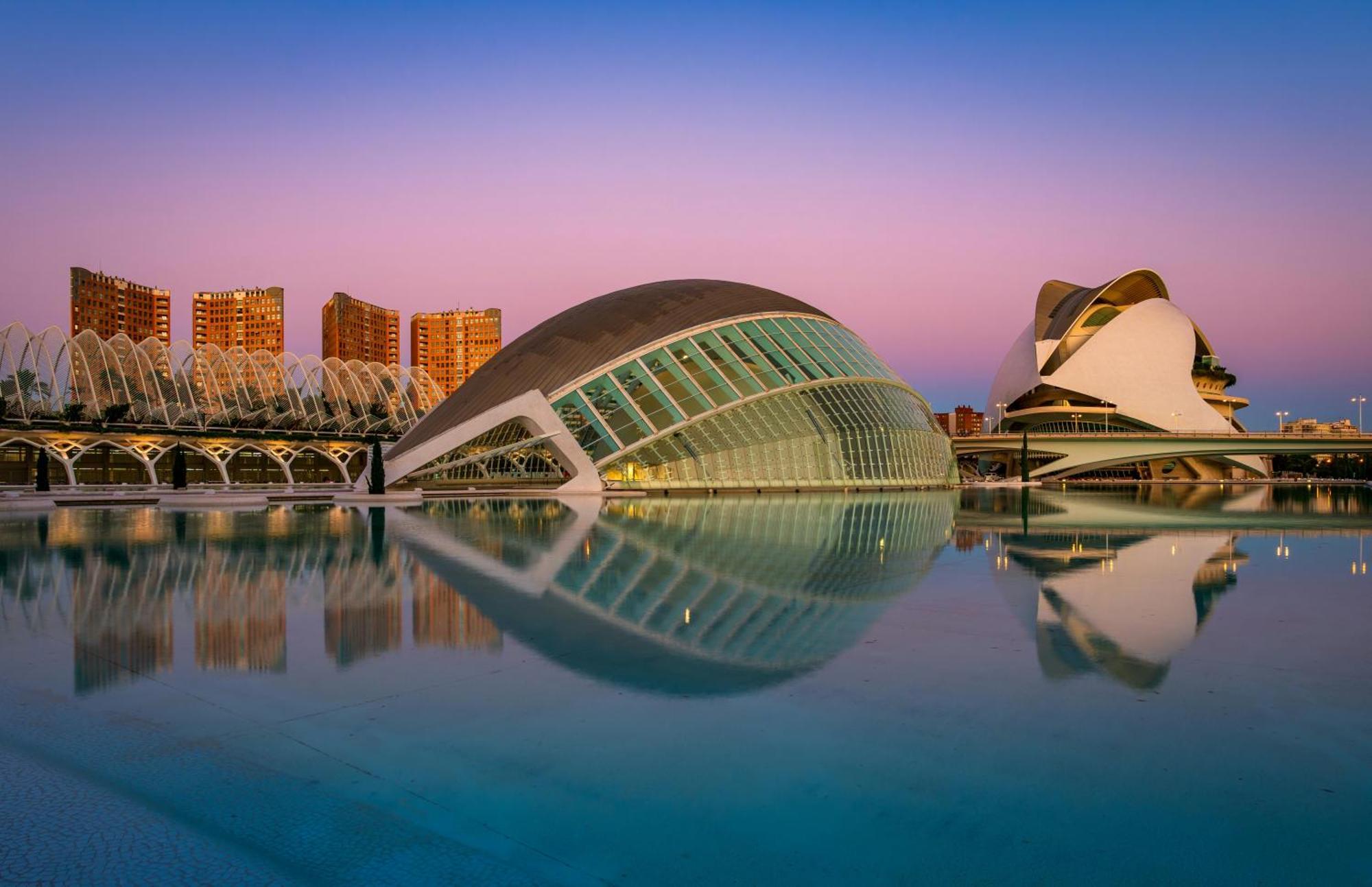 Travel Habitat Mediterranean Suites Valencia Ruang foto