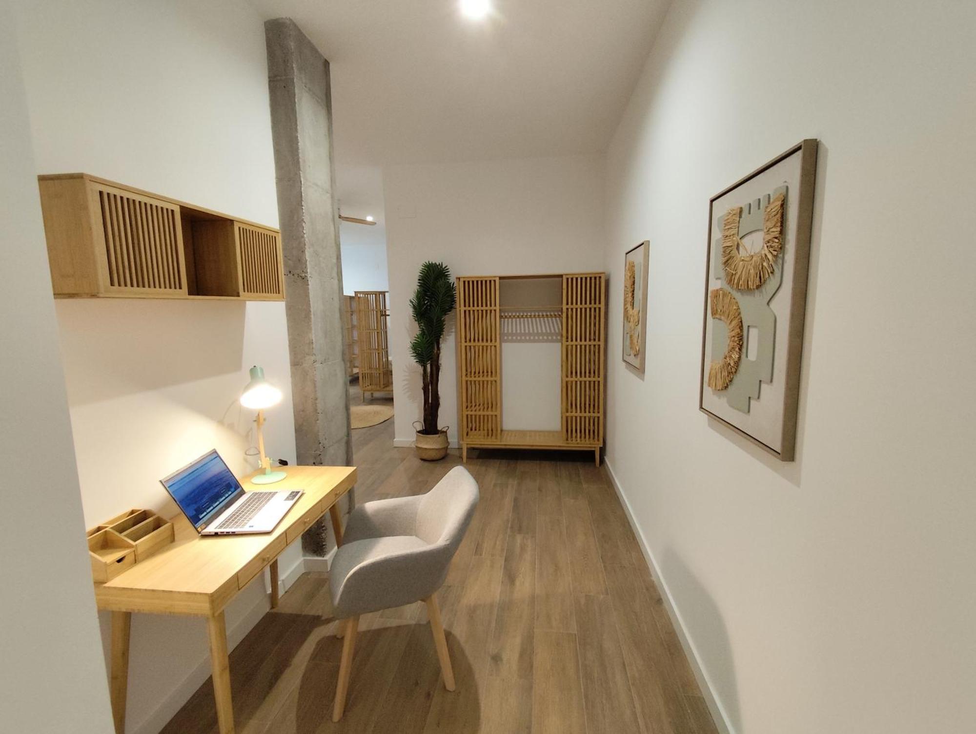 Travel Habitat Mediterranean Suites Valencia Bagian luar foto